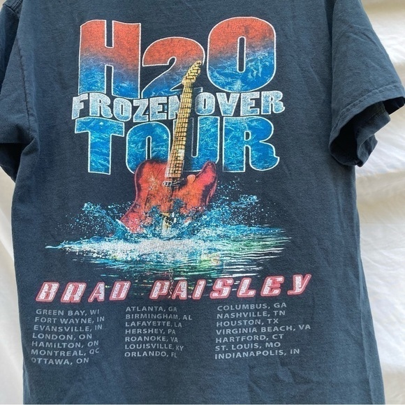 Brad Paisley H2o Frozen Over Tour Black T-Shirt, Size Medium - Picture 3 of 5